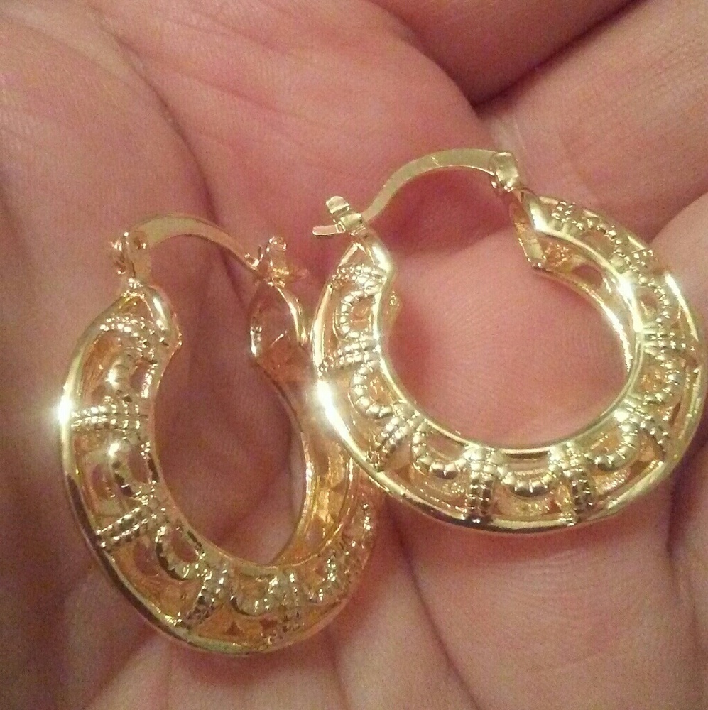 14kt YGF Filigree vintage hoop earrings